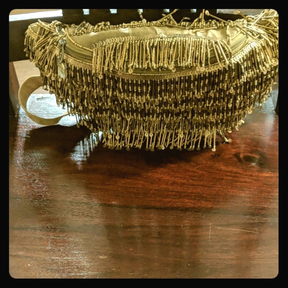 🎁Beautiful hand-made waist bag